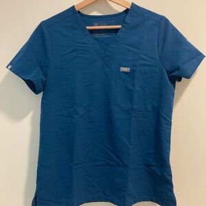 Figs Women's Scrub Set